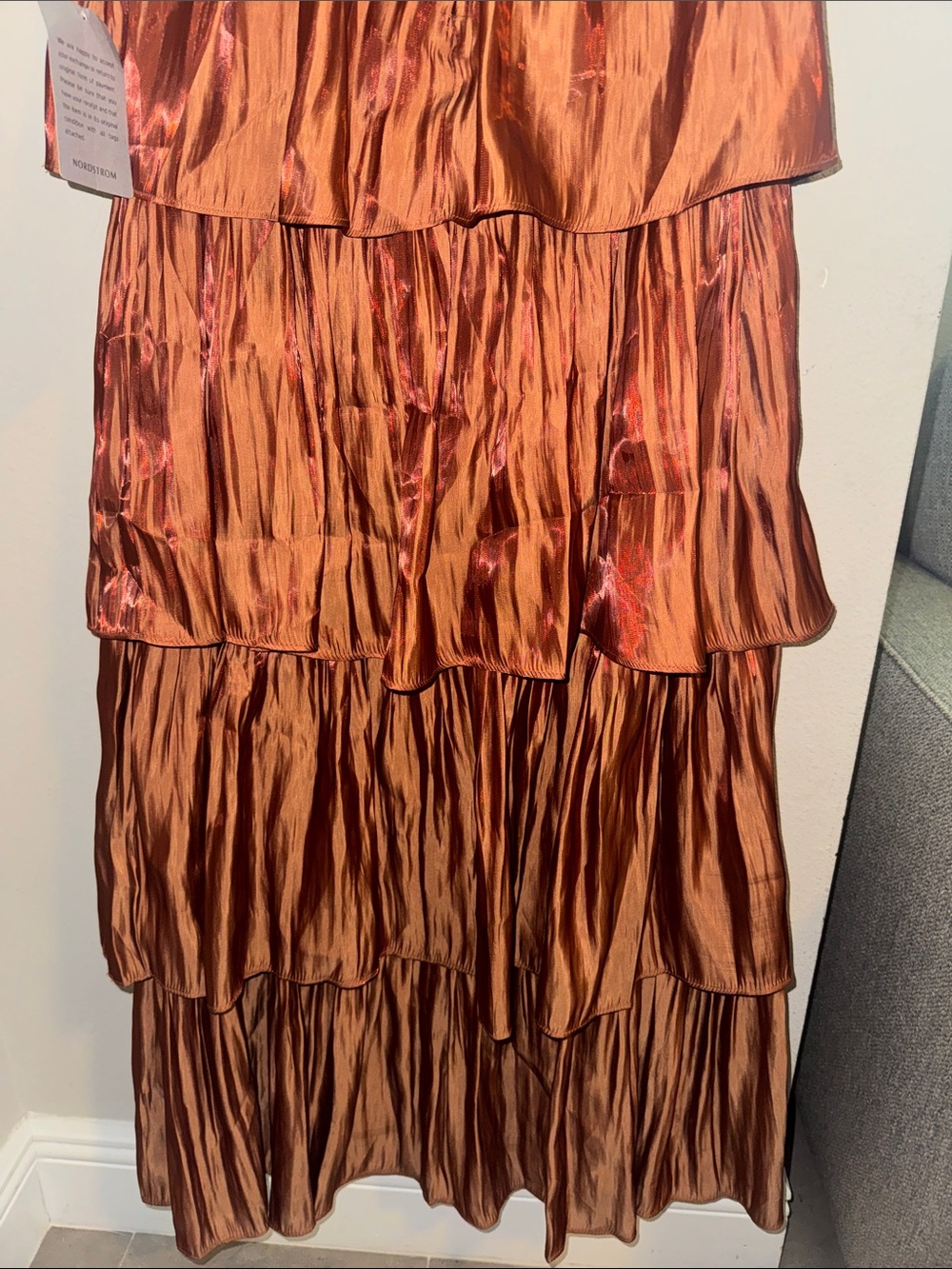 NWT Lulus Bella Strapless Tiered
Gown Sz Small - Picture 11 of 12